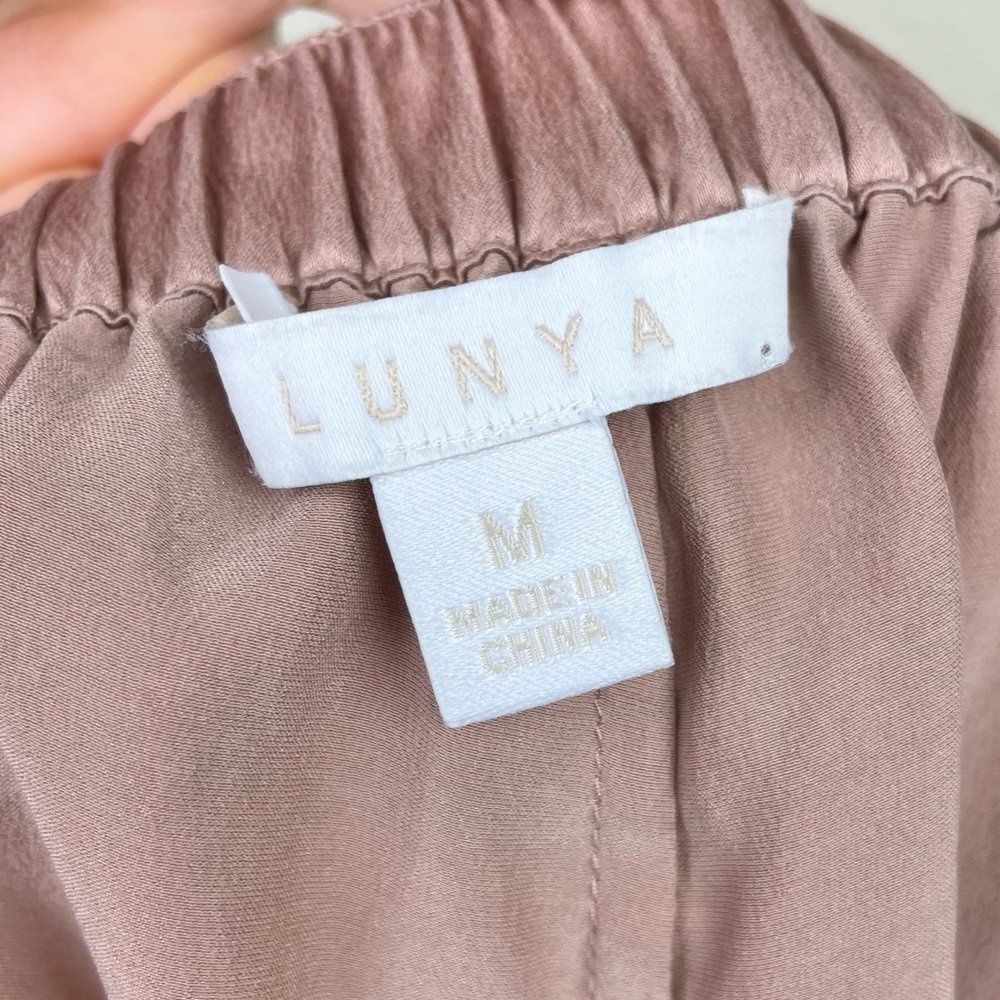 Lunya Women’s Medium Washable Silk Tulip Pajama Set Otium Tan Champagne Pink - Picture 9 of 15